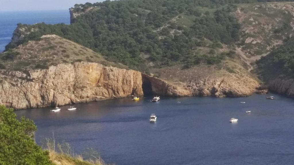 Apartamento Cala Montgo L' Escala Εξωτερικό φωτογραφία